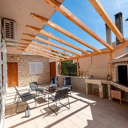 Marta Apartment